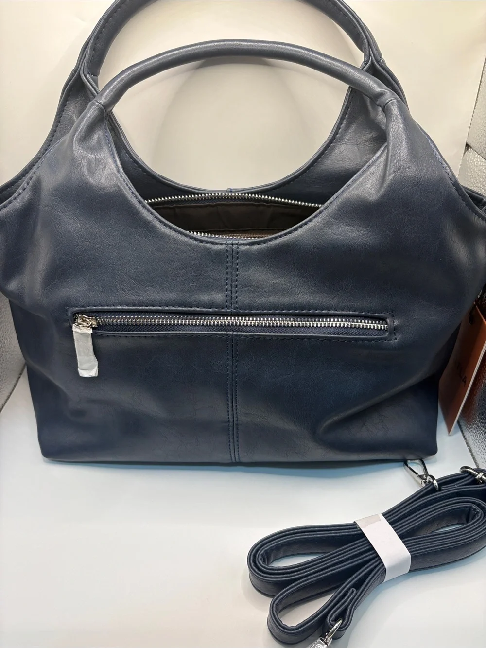 Sleek Navy Shoulder Bag with Detachable Strap